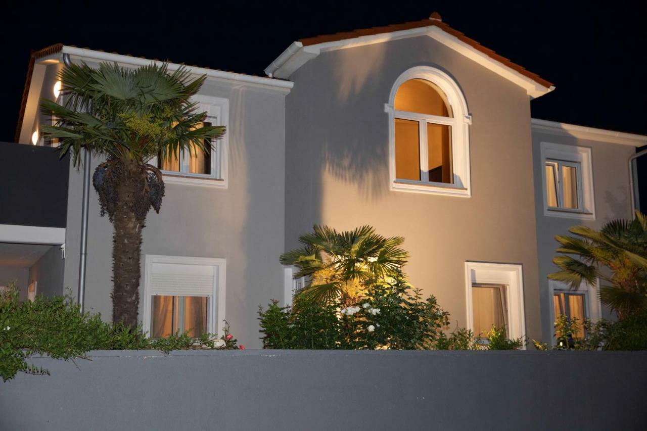 Apartments Petar Pan Fažana Buitenkant foto